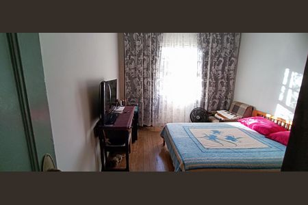 Casa à venda com 208m², 4 quartos e 4 vagas Casa à venda com 208m², 4 quartos e 4 vagasQuarto 1