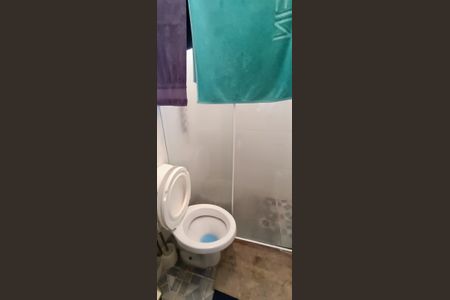 Casa à venda com 208m², 4 quartos e 4 vagas Casa à venda com 208m², 4 quartos e 4 vagasBanheiro da Suíte