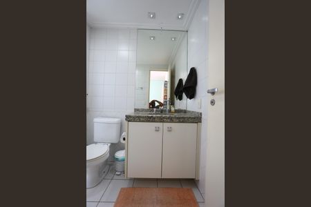 Apartamento à venda com 118m², 3 quartos e 2 vagasBanheiro da Suíte 2