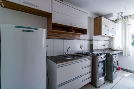 Apartamento para alugar com 45m², 2 quartos e 2 vagas Apartamento para alugar com 45m², 2 quartos e 2 vagasCozinha