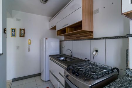 Apartamento para alugar com 45m², 2 quartos e 2 vagas Apartamento para alugar com 45m², 2 quartos e 2 vagasCozinha