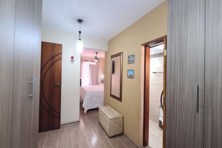 Casa à venda com 250m², 3 quartos e 2 vagasCloset da suíte