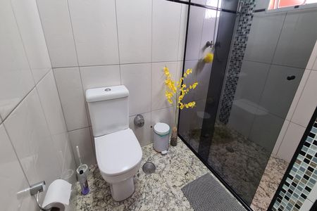 Casa à venda com 250m², 3 quartos e 2 vagasBanheiro