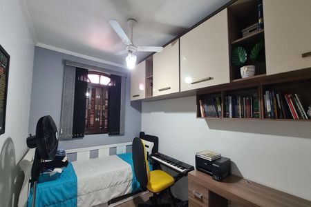 Casa à venda com 250m², 3 quartos e 2 vagasQuarto 2