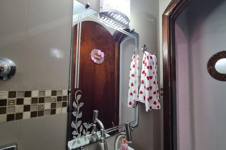 Casa à venda com 250m², 3 quartos e 2 vagasLavabo Sala