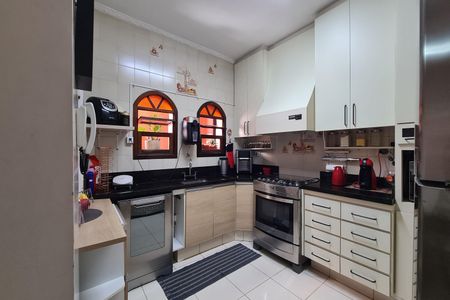 Casa à venda com 250m², 3 quartos e 2 vagasCozinha