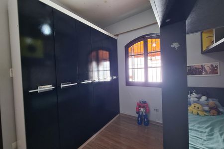 Casa à venda com 250m², 3 quartos e 2 vagasQuarto 1