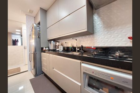 Apartamento à venda com 83m², 2 quartos e 2 vagasCozinha