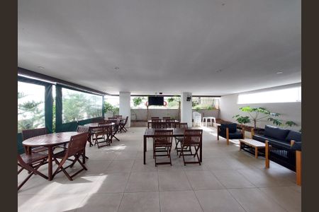 Apartamento à venda com 83m², 2 quartos e 2 vagasChurrasqueira