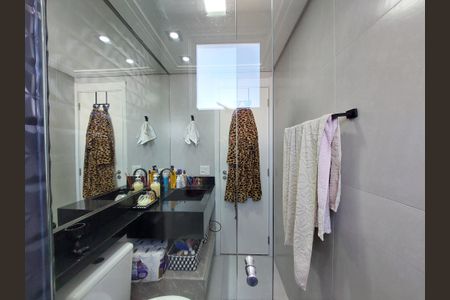 Apartamento à venda com 83m², 2 quartos e 2 vagasBanheiro 