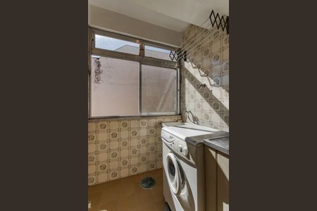 Apartamento à venda com 60m², 1 quarto e 1 vaga Apartamento à venda com 60m², 1 quarto e 1 vagaCozinha e Área de Serviço