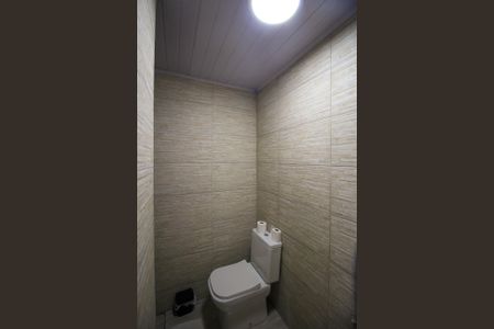 Casa à venda com 125m², 2 quartos e 1 vagaBanheiro do Quarto 1