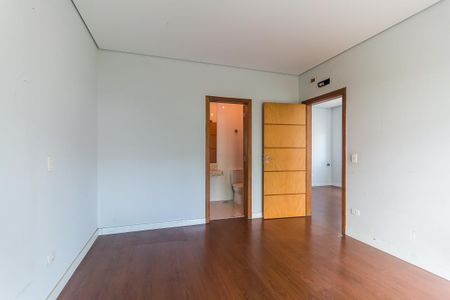 Casa de condomínio para alugar com 250m², 3 quartos e 4 vagasQuarto 1 - Suíte 1