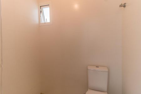 Casa de condomínio para alugar com 250m², 3 quartos e 4 vagasBanheiro da Área comum