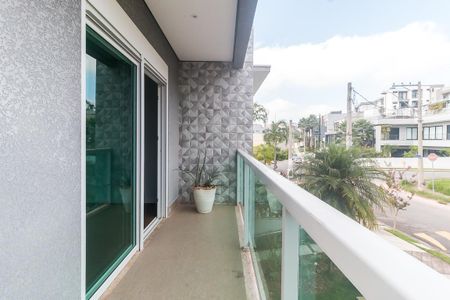 Casa de condomínio para alugar com 250m², 3 quartos e 4 vagasVaranda do Quarto 1