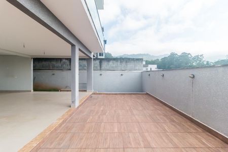 Casa de condomínio para alugar com 250m², 3 quartos e 4 vagasQuintal dos Fundos