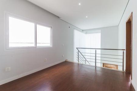 Casa de condomínio para alugar com 250m², 3 quartos e 4 vagasHall/Escritório