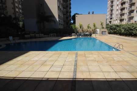 Apartamento à venda com 71m², 3 quartos e 1 vagaÁrea comum - Piscina