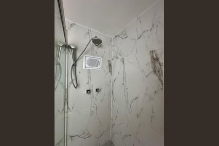Studio à venda com 38m², 0 quarto e sem vaga Studio à venda com 38m², 0 quarto e sem vagaBanheiro