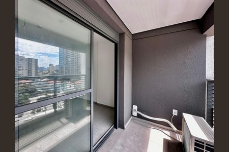 Studio à venda com 38m², 0 quarto e sem vaga Studio à venda com 38m², 0 quarto e sem vagaSacada