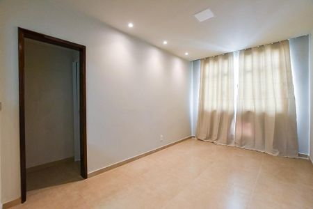 Apartamento para alugar com 50m², 2 quartos e sem vaga Apartamento para alugar com 50m², 2 quartos e sem vagaSala