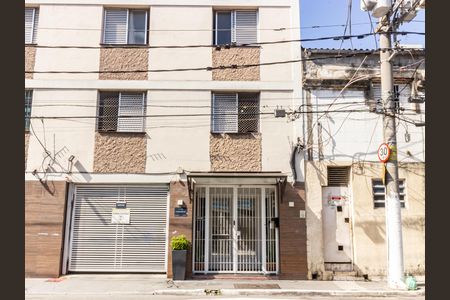Apartamento para alugar com 69m², 2 quartos e sem vaga Apartamento para alugar com 69m², 2 quartos e sem vagaFachada