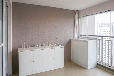 Apartamento para alugar com 74m², 3 quartos e 1 vagaSacada