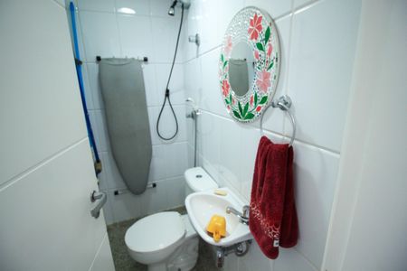 Apartamento à venda com 157m², 3 quartos e 3 vagasBanheiro de Serviço