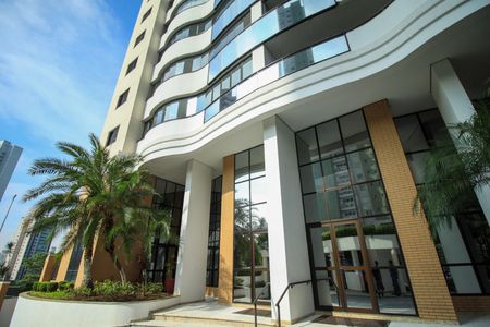 Apartamento à venda com 157m², 3 quartos e 3 vagasFachada