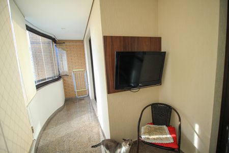 Apartamento à venda com 157m², 3 quartos e 3 vagasCorredor