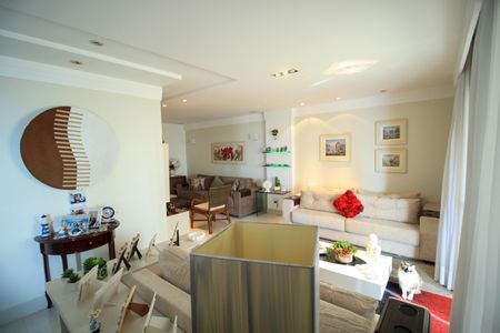 Apartamento à venda com 157m², 3 quartos e 3 vagasSala 2