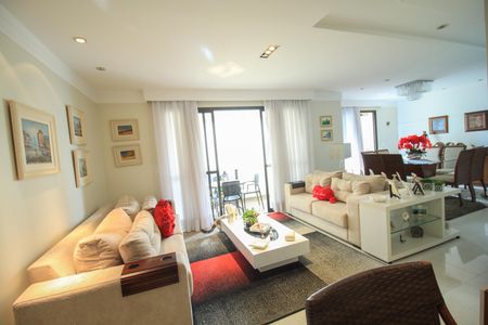 Apartamento à venda com 157m², 3 quartos e 3 vagasSala 2