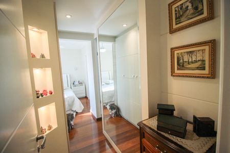 Apartamento à venda com 157m², 3 quartos e 3 vagasCorredor