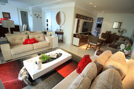 Apartamento à venda com 157m², 3 quartos e 3 vagasSala 2