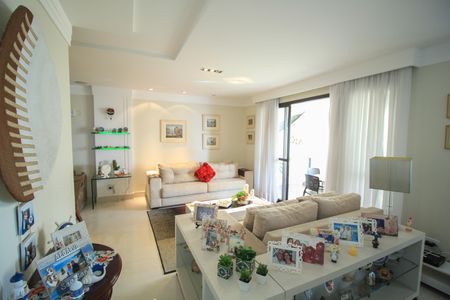 Apartamento à venda com 157m², 3 quartos e 3 vagasSala 2