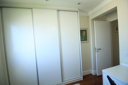 Apartamento à venda com 157m², 3 quartos e 3 vagasQuarto 3