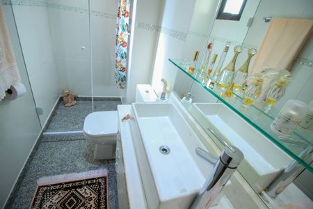 Apartamento à venda com 157m², 3 quartos e 3 vagasBanheiro 2