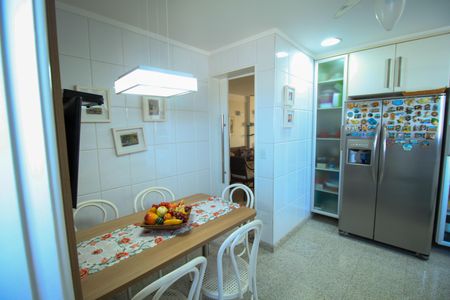 Apartamento à venda com 157m², 3 quartos e 3 vagasCopa