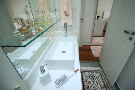 Apartamento à venda com 157m², 3 quartos e 3 vagasBanheiro 2