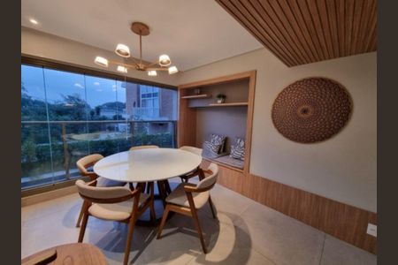 Apartamento à venda com 129m², 3 quartos e 3 vagasFoto 01