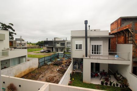 Casa de condomínio à venda com 209m², 3 quartos e 2 vagasVista da Suíte 2