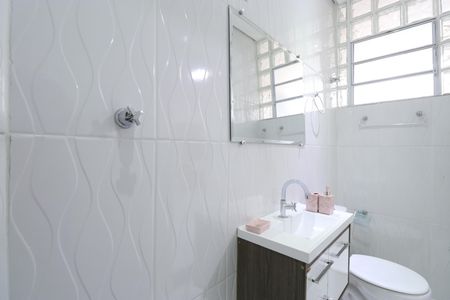 Apartamento para alugar com 59m², 3 quartos e sem vagaBanheiro da Suíte 1