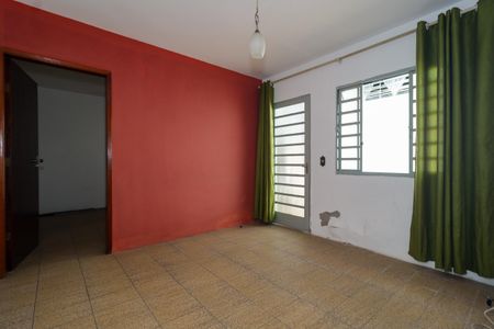 Casa à venda com 102m², 2 quartos e 2 vagasEdícula
