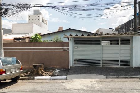 Casa à venda com 102m², 2 quartos e 2 vagasFachada