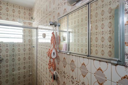 Casa à venda com 102m², 2 quartos e 2 vagasBanheiro