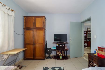 Casa à venda com 102m², 2 quartos e 2 vagasQuarto 