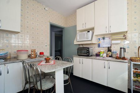 Casa à venda com 102m², 2 quartos e 2 vagasCozinha