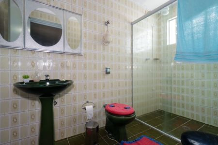 Casa à venda com 102m², 2 quartos e 2 vagasBanheiro da Suíte