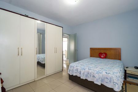 Casa à venda com 102m², 2 quartos e 2 vagasSuíte