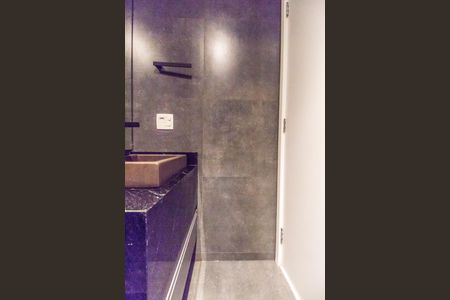 Apartamento à venda com 69m², 2 quartos e 2 vagasBanheiro da Suíte 2